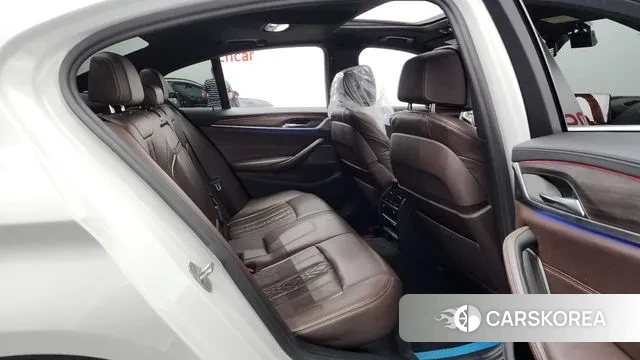 BMW 5 Series (G30) 2020 Белый из Кореи, фото 3