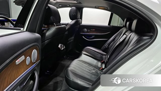 Mercedes-Benz E-Class W213 2019 Белый из Кореи, фото 3