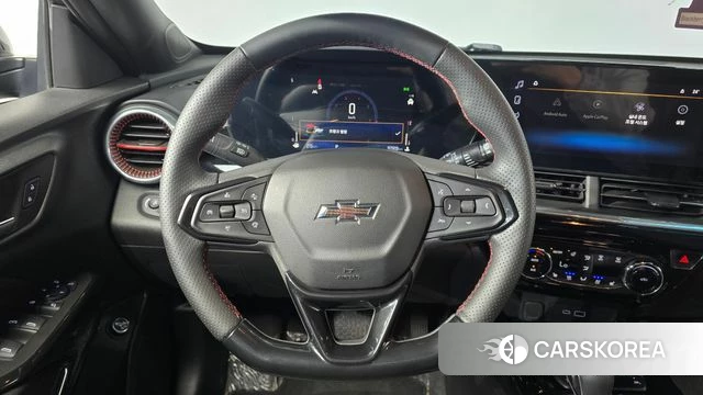 Chevrolet (GM Daewoo) Trax Crossover 2024 Черный из Кореи, фото 3