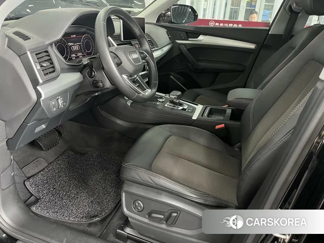 Audi Q5L 2019 Черный из Китая, фото 3