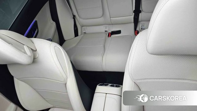 Mercedes-Benz C-Class W206 2025 Белый из Кореи, фото 3