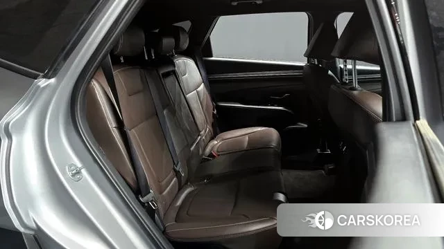 Hyundai Tucson (NX4) 2023 Серебряный из Кореи, фото 3