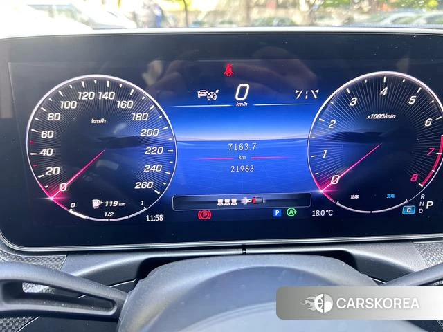 Mercedes-Benz Class C 2024 Белый из Китая, фото 3