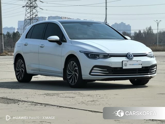 Volkswagen Golf 2022 Белый из Китая, фото 3