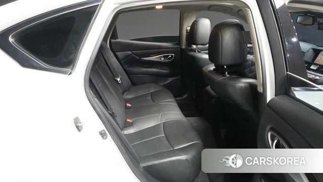 Infiniti Q70 2018 Белый из Кореи, фото 3