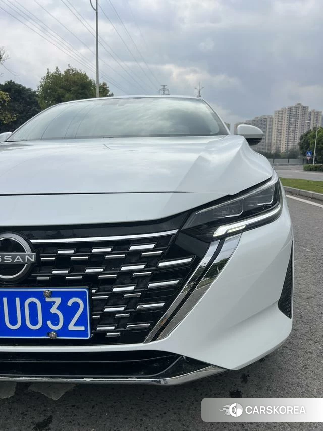 Nissan Xuan Yi 2024 Белый из Китая, фото 3