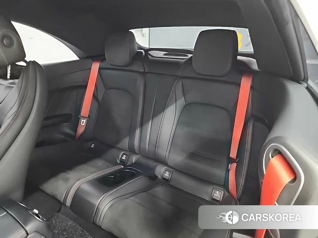 Mercedes-Benz C-Class W205 2018 Белый из Кореи, фото 3