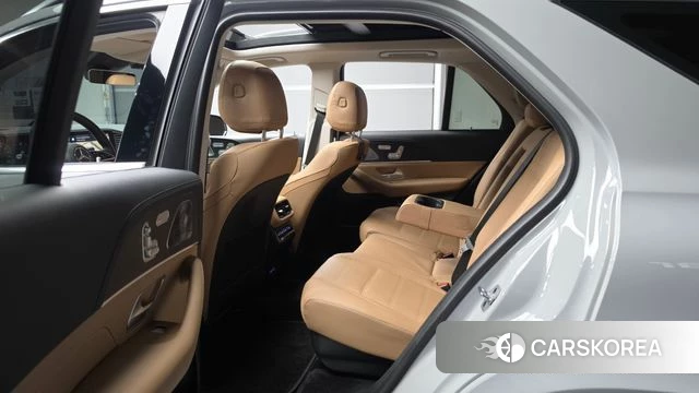 Mercedes-Benz GLE-Class W167 2023 Серебристо-серый из Кореи, фото 3