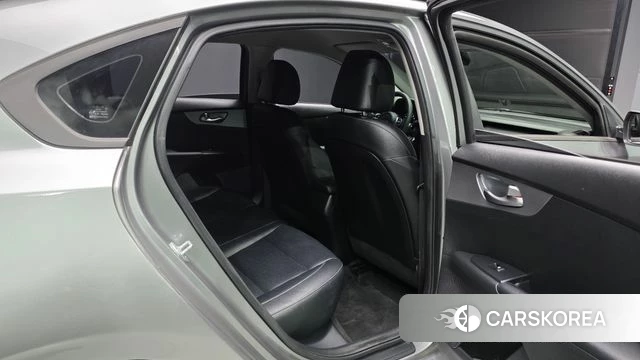 Kia The New K3 2nd generation 2021 Серебряный из Кореи, фото 3