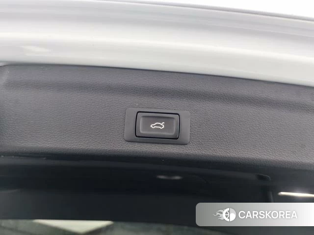Audi Q3 2023 Белый из Китая, фото 3