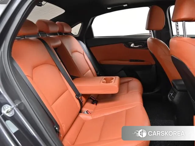 Kia The New K3 2nd generation 2022 Серый из Кореи, фото 3