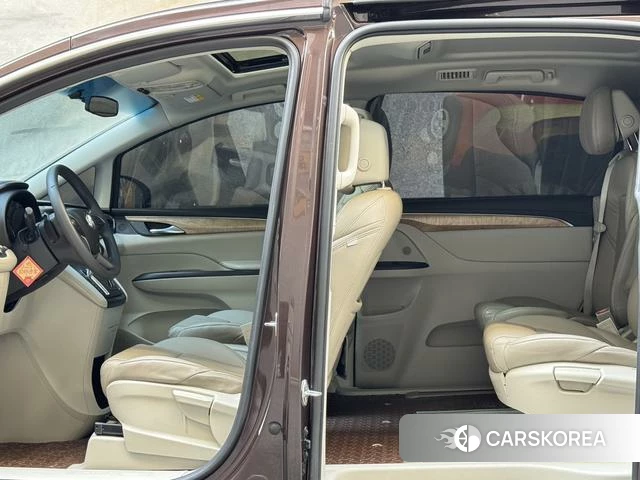 Buick GL8 2018 Другой из Китая, фото 3