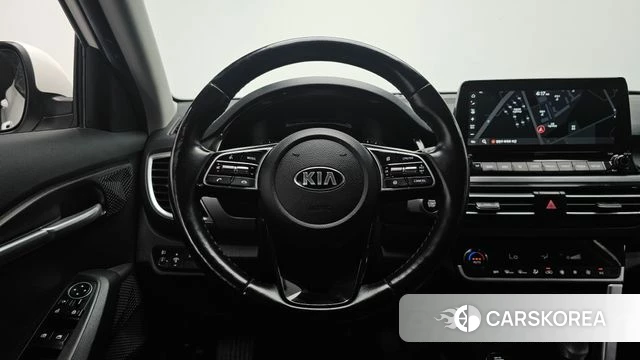 Kia Seltos 2021 Белый из Кореи, фото 3