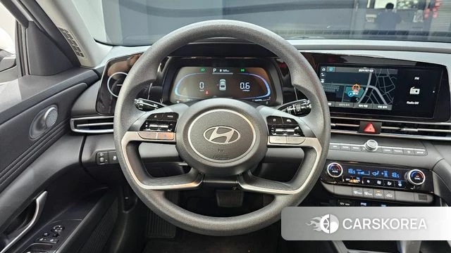 Hyundai The New Avante (CN7) 2023 Белый из Кореи, фото 3