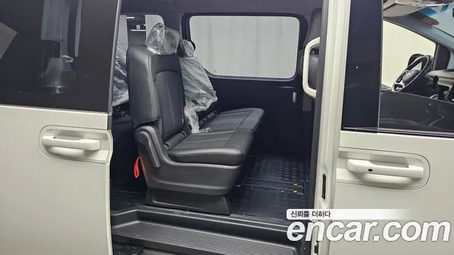 Hyundai Staria 2021 Белый из Кореи, фото 3