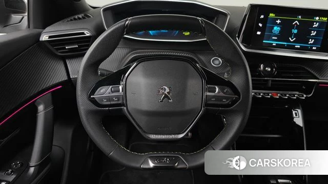Peugeot e-2008 second generation 2023 Белый из Кореи, фото 3