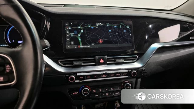Kia Niro Plus 2022 Белый из Кореи, фото 3