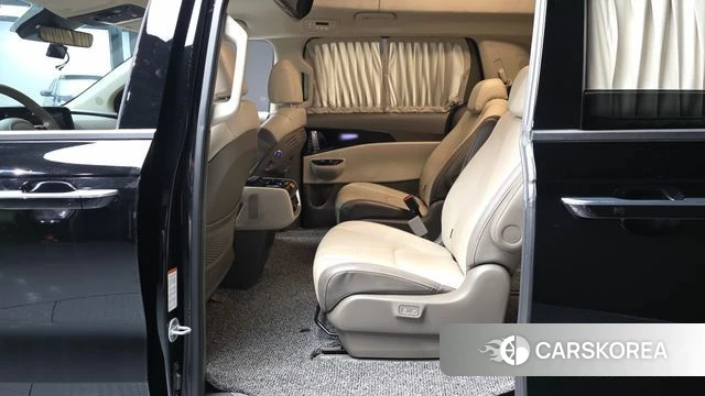 Kia Carnival 4th generation 2023 Черный из Кореи, фото 3