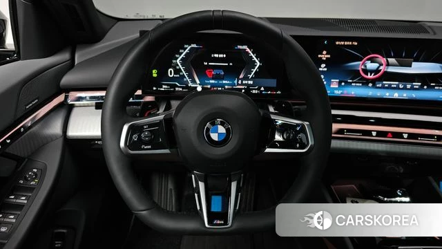 BMW 5 Series (G60) 2025 Черный из Кореи, фото 3