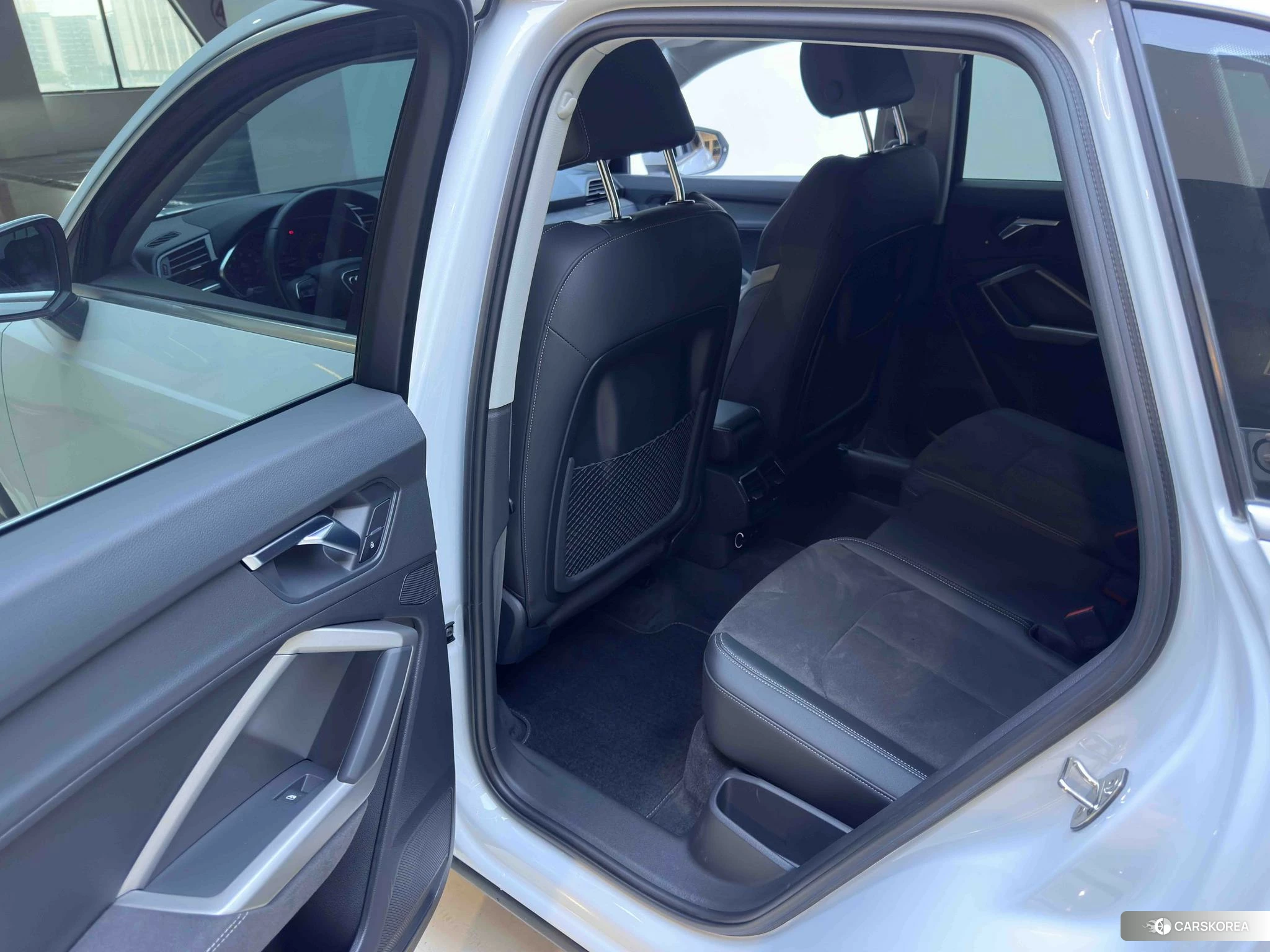 Audi Q3 2022 Белый из Китая, фото 3