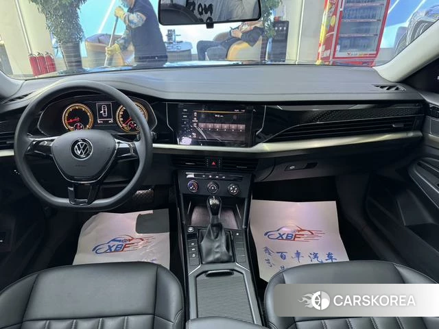 Volkswagen Passat 2023 Черный из Китая, фото 3