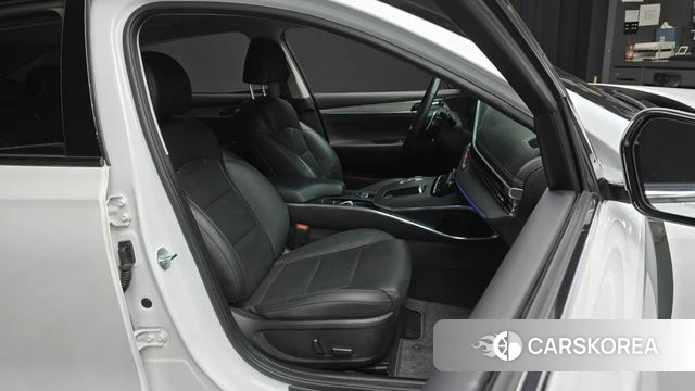 Hyundai The New Grandeur IG Hybrid 2022 Белый из Кореи, фото 3