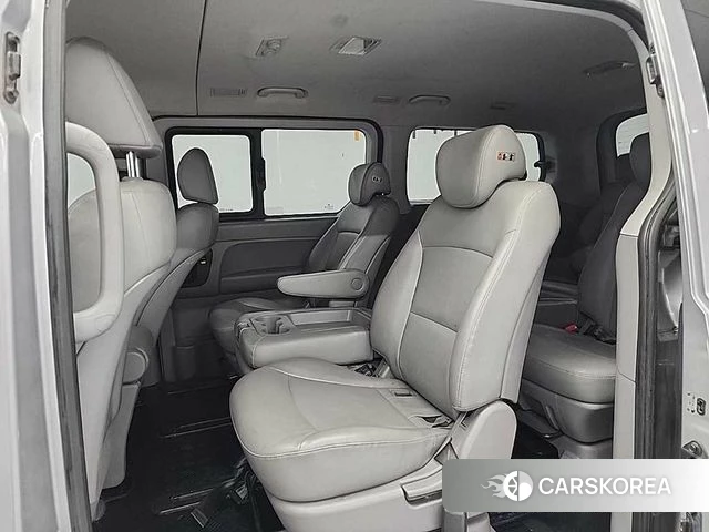 Hyundai The New Grand Starex 2018 Серебряный из Кореи, фото 3