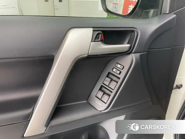 Toyota Prado 2019 Белый из Китая, фото 3
