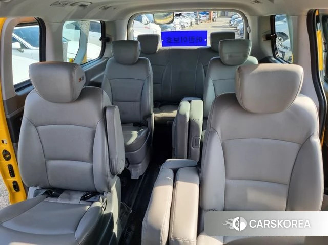 Hyundai The New Grand Starex 2018 Желтый из Кореи, фото 3