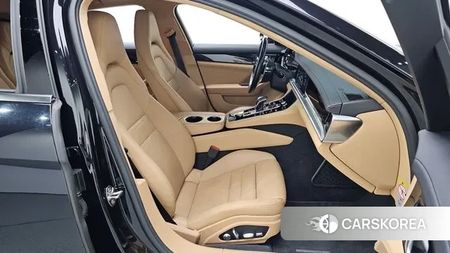 Porsche Panamera (971) 2018 Черный из Кореи, фото 3