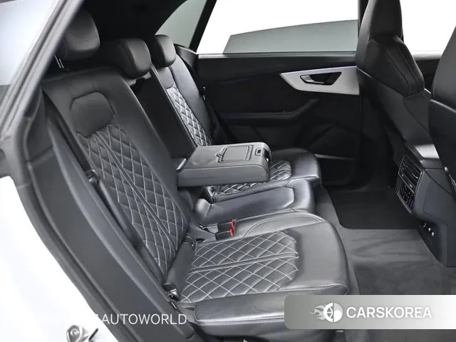 Audi Q8 (4M) 2020 Белый из Кореи, фото 3