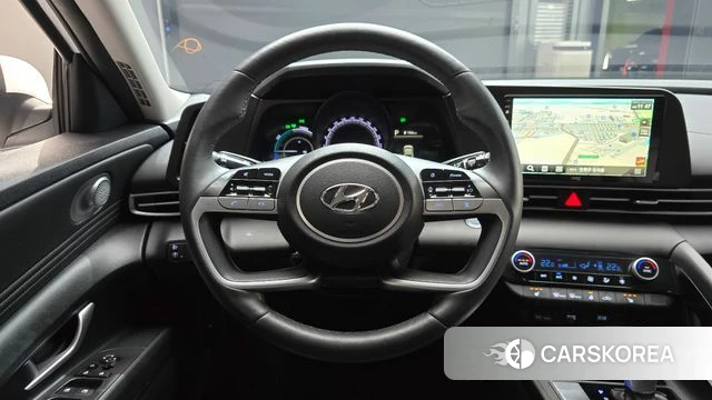 Hyundai Avante Hybrid (CN7) 2023 Белый из Кореи, фото 3