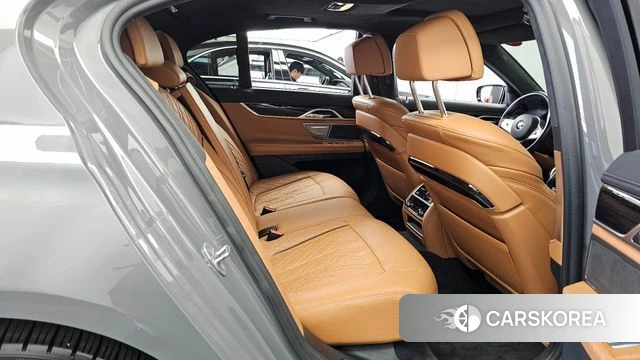BMW 7 Series (G11) 2021 Серый из Кореи, фото 3
