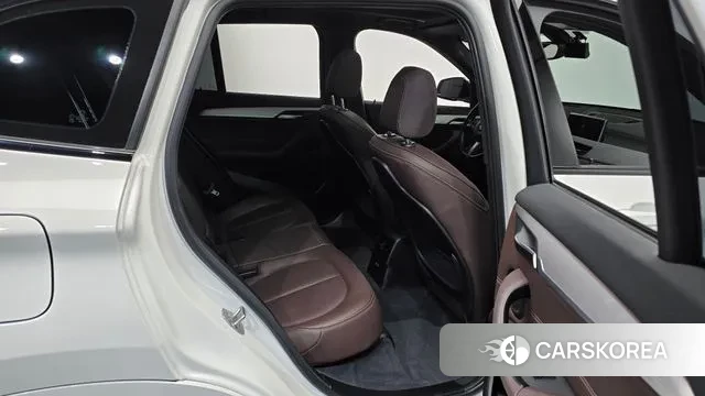 BMW X1 (F48) 2022 Белый из Кореи, фото 3