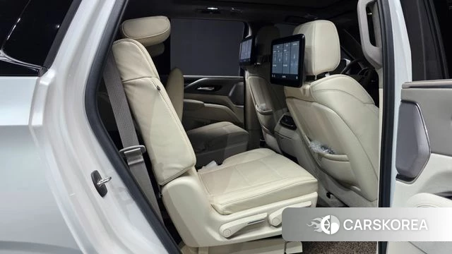 Cadillac Escalade 5th Generation 2021 Белый из Кореи, фото 3