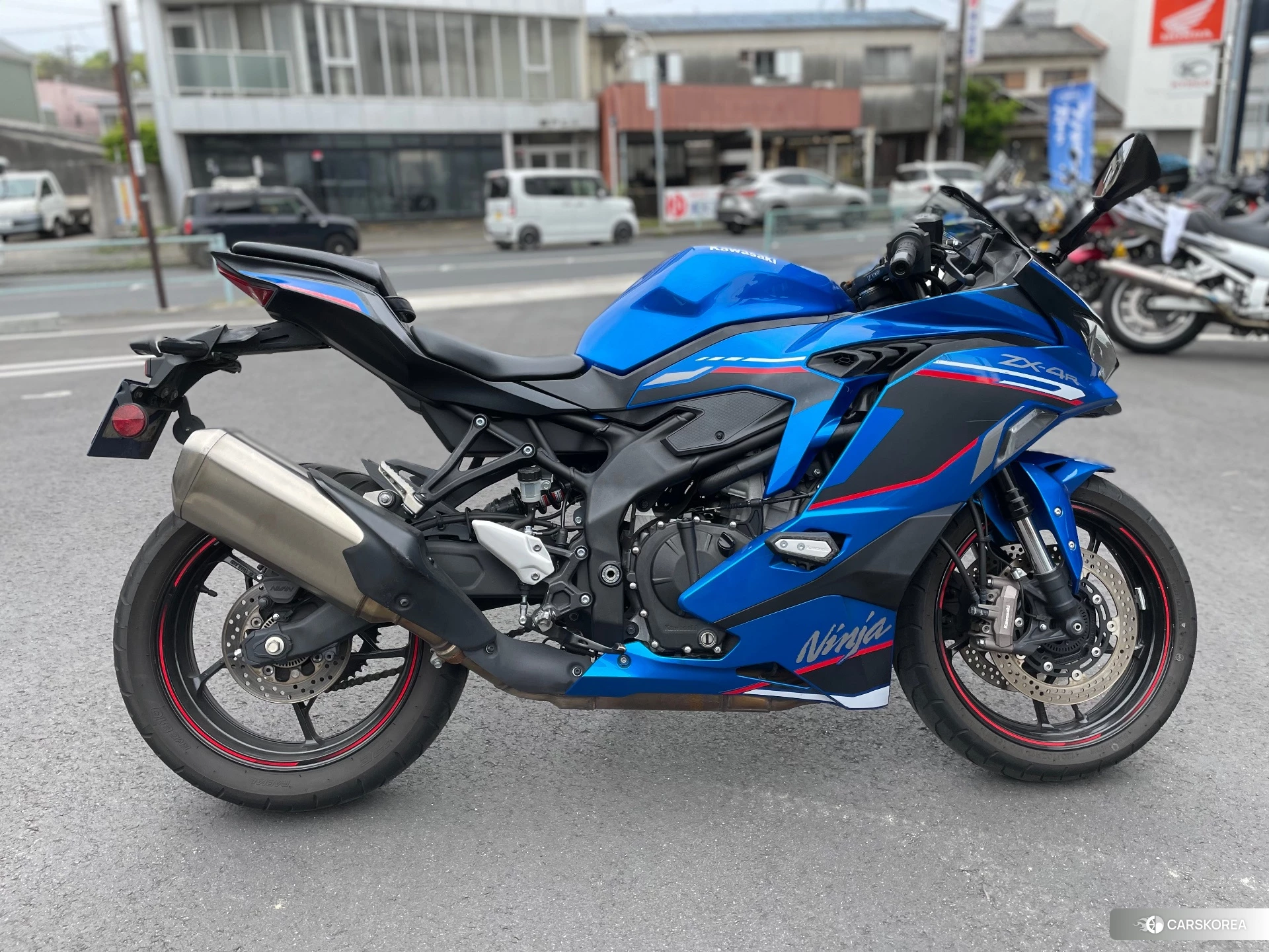 Проданный OTHER NINJA ZX-4R SE 2023 из Японии, фото 2