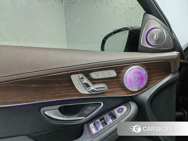 Mercedes-Benz GLC 2021 Черный из Китая, фото 3