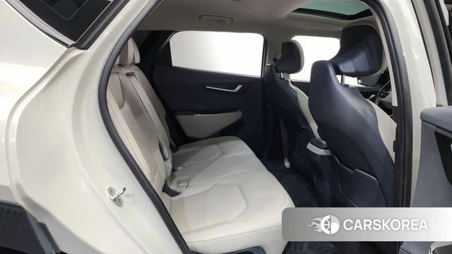 Kia EV6 2021 Жемчужный цвет из Кореи, фото 3