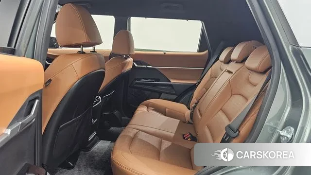 Ssangyong Torres 2023 Темно-зеленый из Кореи, фото 3