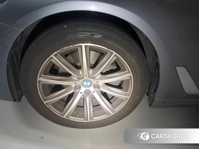 BMW 5 Series (G30) 2018 Серый из Кореи, фото 3