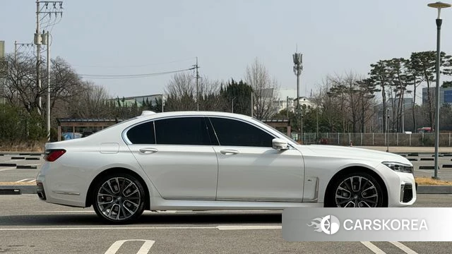 BMW 7 Series (G11) 2021 Белый из Кореи, фото 3