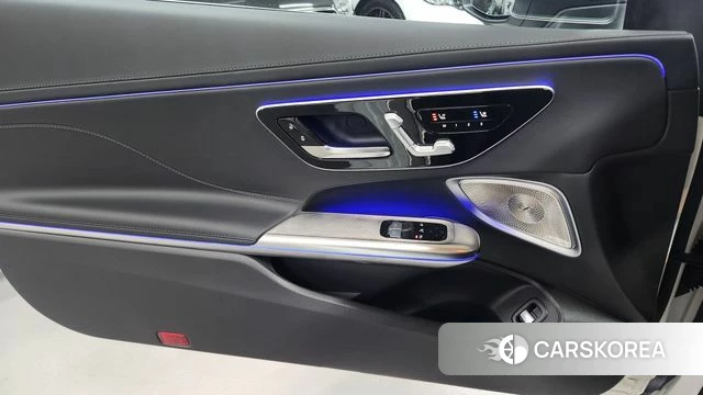 Mercedes-Benz CLE-Class C236 2025 Белый из Кореи, фото 3