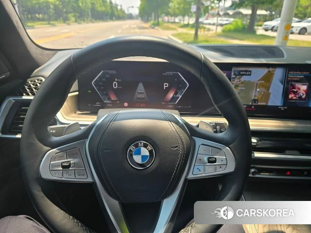 BMW X7 (G07) 2023 Белый из Кореи, фото 3
