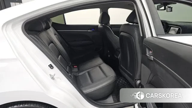 Hyundai Avante AD 2018 Белый из Кореи, фото 3