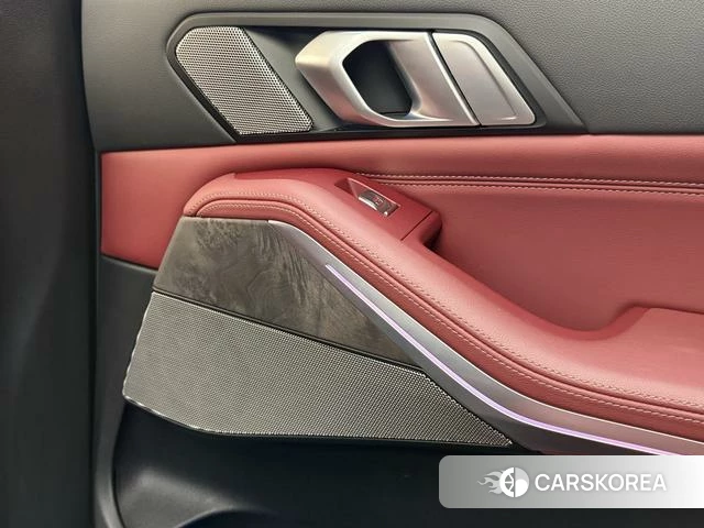 BMW X5 2023 Темно-серый из Китая, фото 3