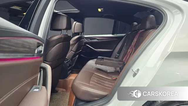 BMW 5 Series (G30) 2020 Белый из Кореи, фото 3