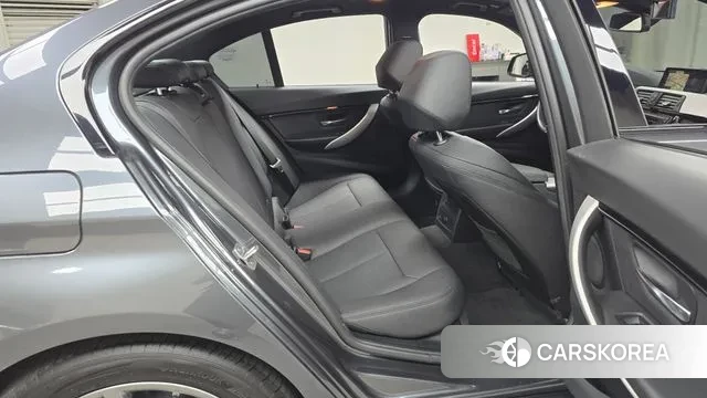 BMW 3 Series (F30) 2018 Серый из Кореи, фото 3