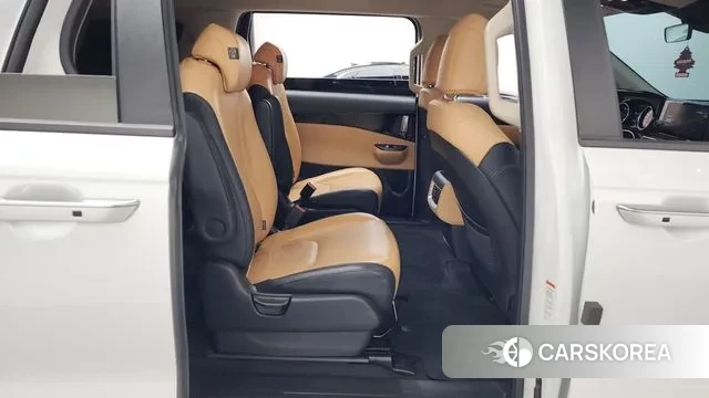Kia Carnival 4th generation 2023 Белый из Кореи, фото 3