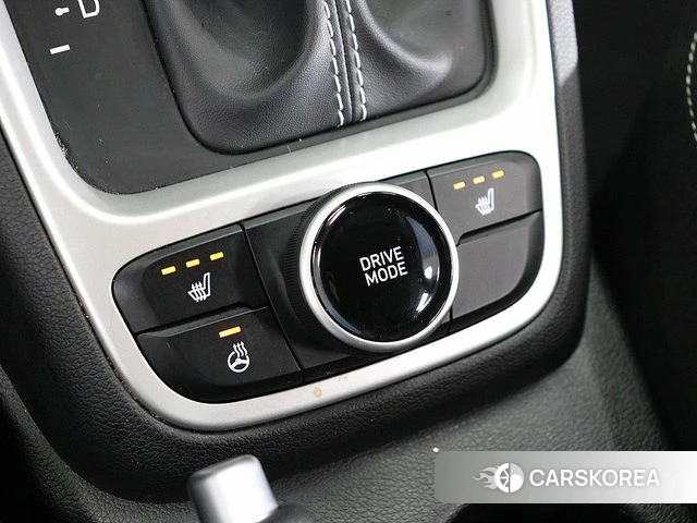 Hyundai Venue 2019 Серебристо-серый из Кореи, фото 3