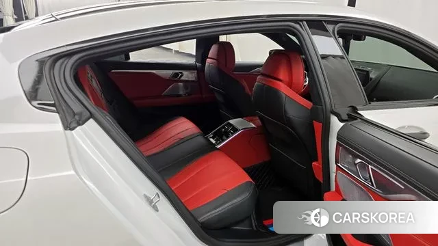 BMW 8 Series (G15) 2020 Белый из Кореи, фото 3